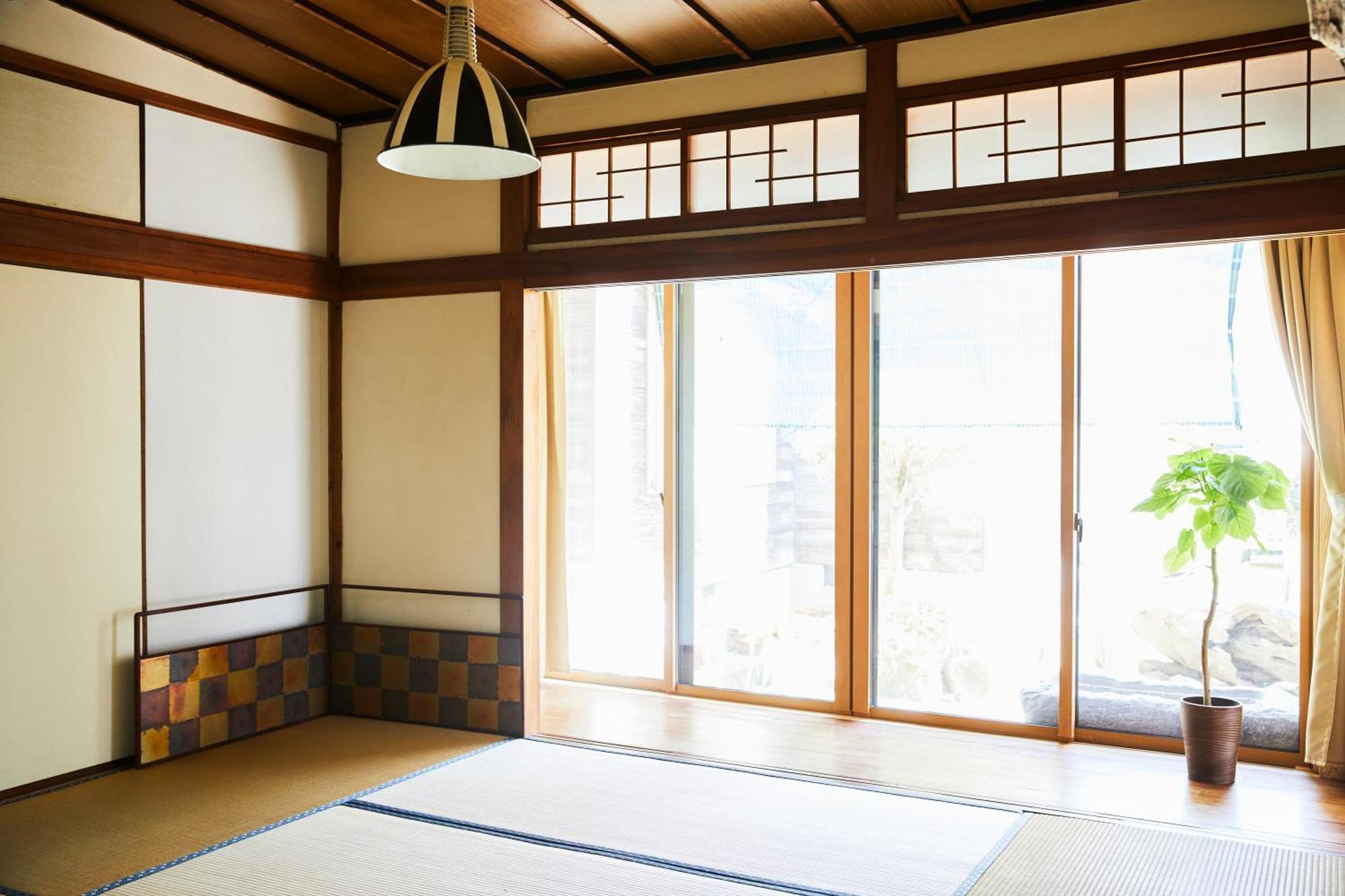 Hotel ソルトハウス Imabari Railway Station Exterior foto